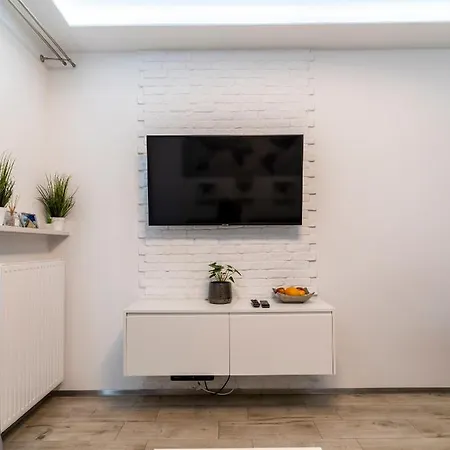 Apartment First -- Zoliborz 5 *