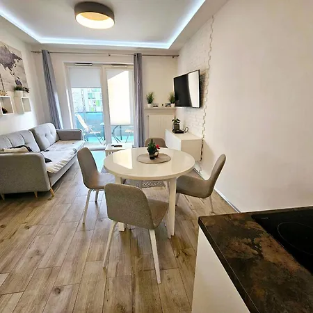 First -- Zoliborz 5 *